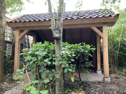 Overkapping met zadeldak